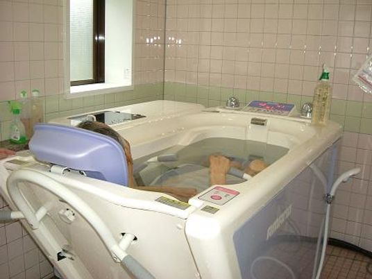 入浴中の様子、浴室