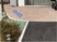 施設入口前の通路  