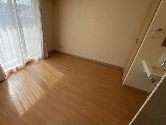 自然光が満ちる居室