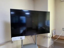 大画面のテレビ
