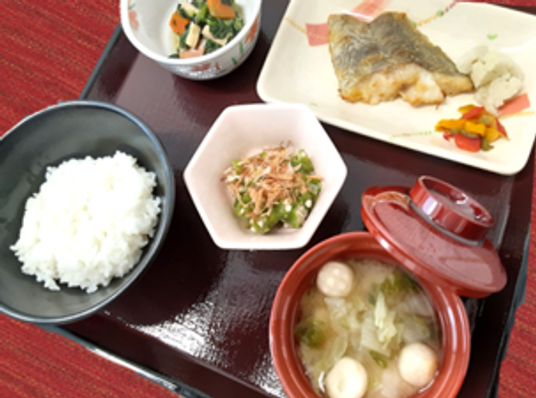 和やかなスタッフと利用者