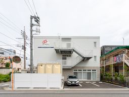 モダンな建物の外観