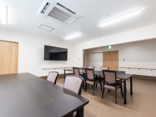 落ち着いた会議室