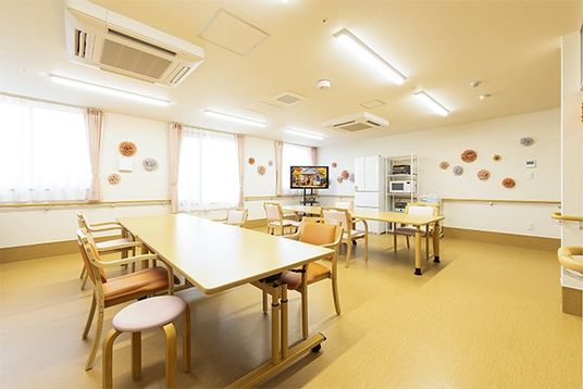 広々としたラウンジ