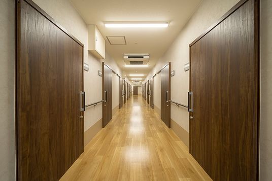落ち着いた廊下