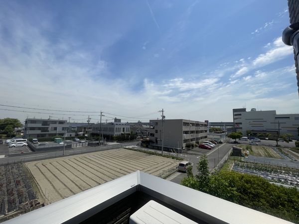 広がる空と街並み