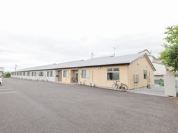 駐車場付きの建物
