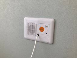緊急呼び出し装置
