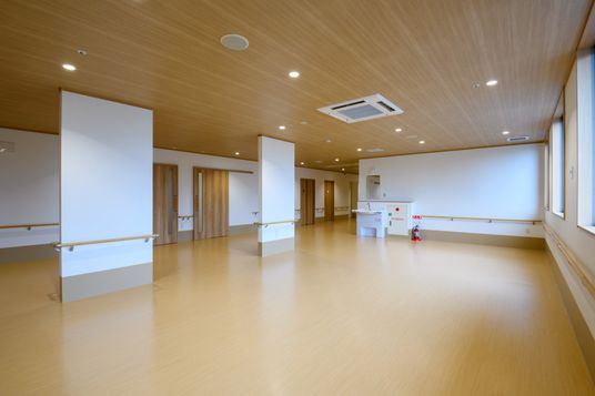 広々とした多目的室