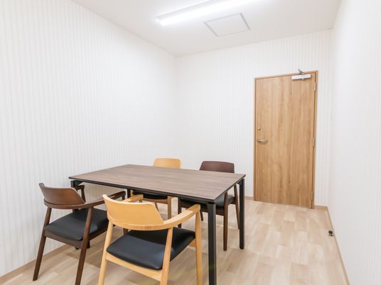 落ち着いた雰囲気の居室