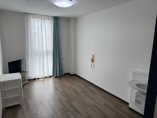 自然光差し込む居室