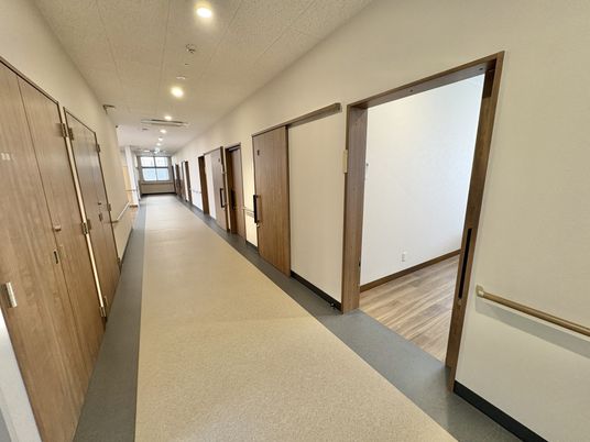落ち着いた廊下