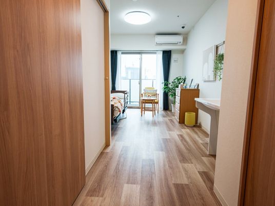 明るい雰囲気の居室