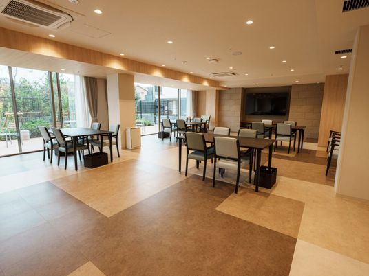 落ち着いた食堂