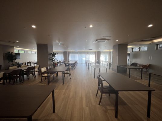 広々とした食堂