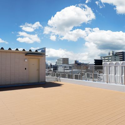 開放的な空間の屋上