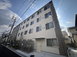新しい建物の外観