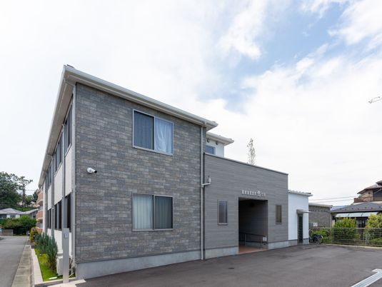 石造りの建物外観