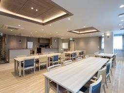 自然光が入るダイニング