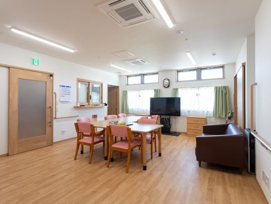 自然光の入るリビング