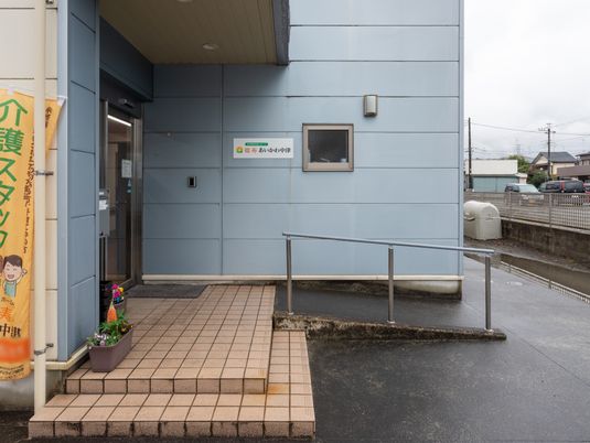 快適な施設入口