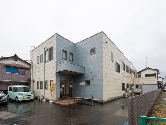 静かな住宅街の外観