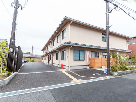 落ち着いた外観