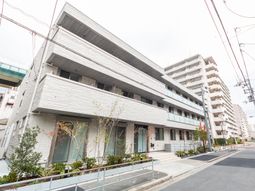 現代的な建物の外観