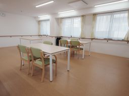 明るいダイニングルーム