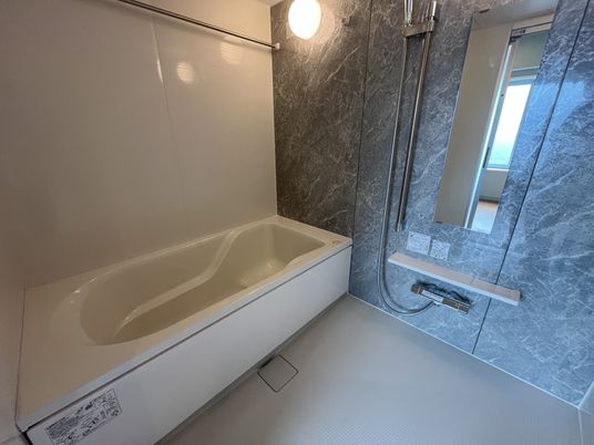 清潔感ある浴室