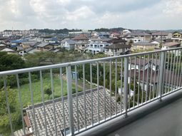 開放感あるバルコニー