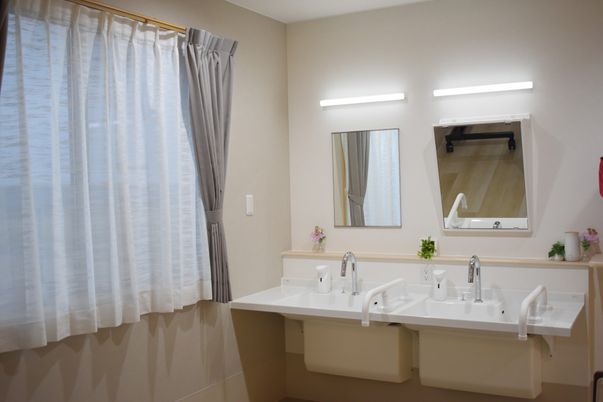 清潔な洗面台のある場所