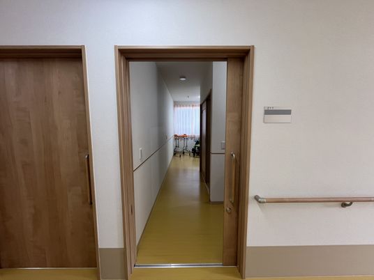 居室へのドア