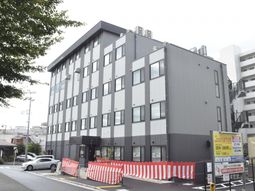 モダンな建物の外観