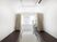 明るい浴室前の待機スペース  