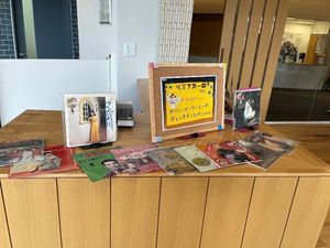レコード展示の受付