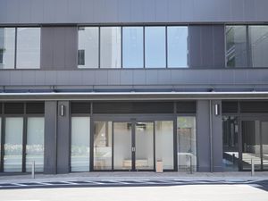 モダンな外観  