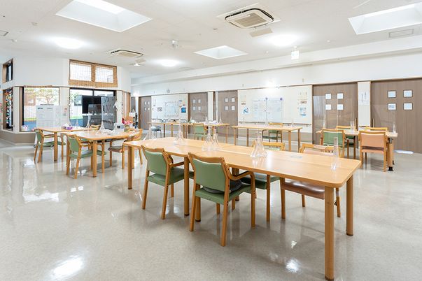 明るい共用スペース