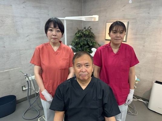 理美容室で施術中の様子  