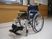車椅子のある廊下  