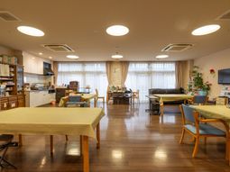 明るい空間の共有スペース  