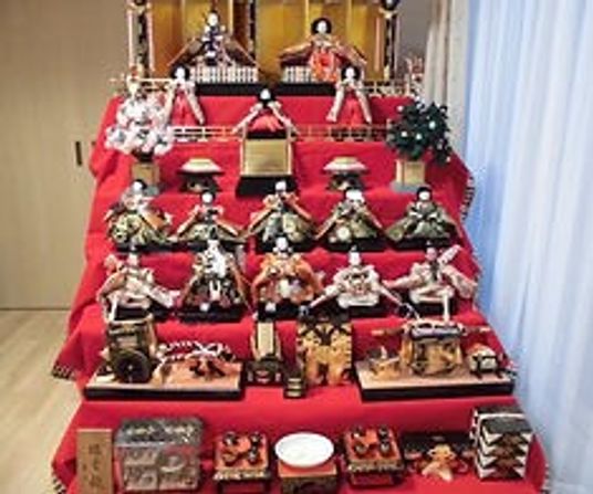 雛人形の室内展示
