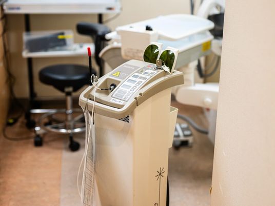 機器が並ぶ機能訓練室  
