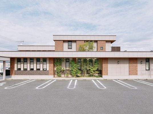 外観の建物正面  
