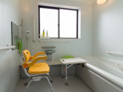 バリアフリー対応の浴室