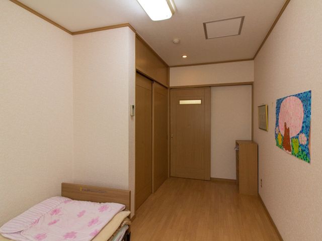 居室のシンプルな空間