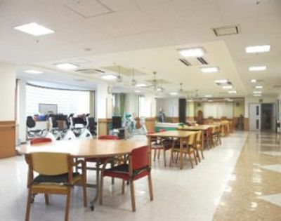 広々としたダイニングルーム