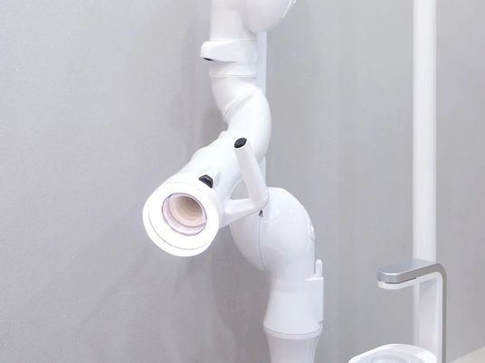 吸引装置のある洗面台  