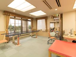 明るい機能訓練室