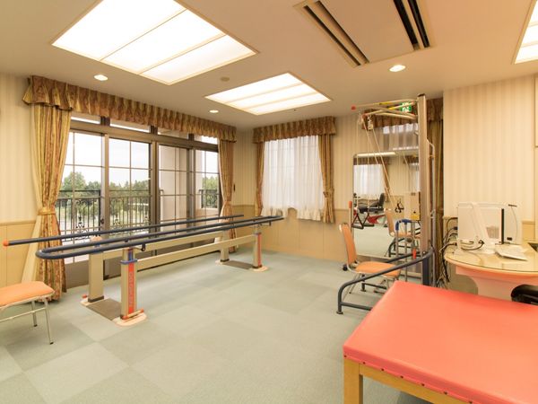 明るい機能訓練室